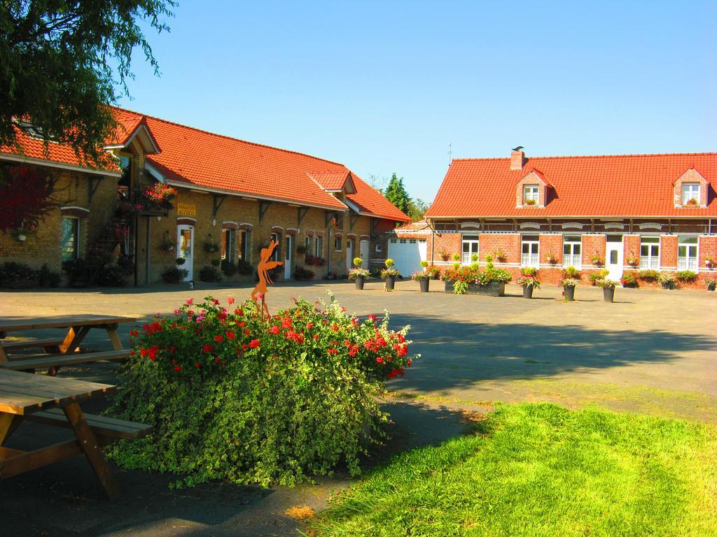 Camping Ferme Des Saules Hotel Bailleul  Eksteriør billede